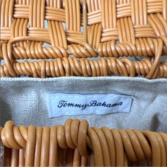 Tommy Bahama | Wicker Woven Crocodile Handbag Purse - Picture 5 of 9